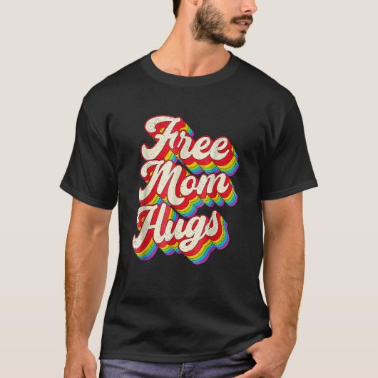 Free Mom Hugs  Rainbow Heart LGBT Pride Month Tシャツ (正面)