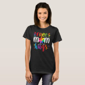 Free Mom Hugs Rainbow Heart LGBT Pride Month Tシャツ (正面フル)