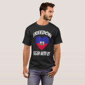Freedom began with Us Retro Haitian Flag Independe Tシャツ (正面フル)