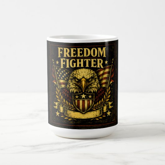 Freedom Fighter – American Defender Pride コーヒーマグカップ (中央)