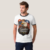 Freedom Forever - アメリカ独立記念日にリアルなハクトウワシ Tシャツ (正面フル)