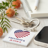 Freedom & Justice American Flag with Heart.  キーホルダー (正面右)