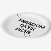 Freedom Over Fear ペーパープレート (アングル)