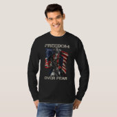 Freedom Over Fear 2nd Amendment Gun Owner Joke Tシャツ (正面フル)