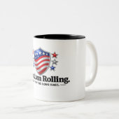 Freedom Rolling Patriotic Shield Logo | American F ツートーンマグカップ (正面右)