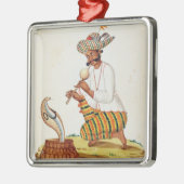 Frencからのコブラを持つインドのヘビ使い、 メタルオーナメント (左)