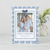 French Blue Chinoiserie Grandmillennial Photo シーズンカード (スタンド正面)