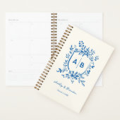 French Blue Whimsical Monogram Crest Wedding プランナー手帳 (ディスプレー)