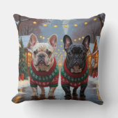 French Bulldogs Christmas Snow Holiday クッション (正面)