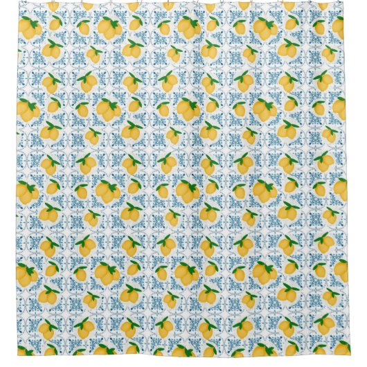 French Country Lemon Blue Floral Tile Pattern シャワーカーテン (正面)