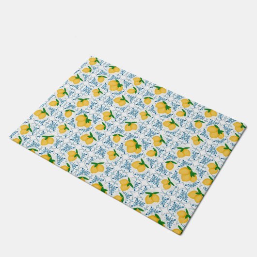 French Country Lemon Blue Tile Pattern ドアマット (アングル)