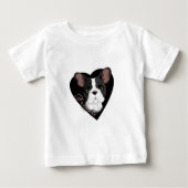 Frenchieのハート ベビーTシャツ (正面)