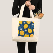 Fresh Lemon Pattern Tote Bag – Citrus Summer Desig ラージトートバッグ (正面(商品))