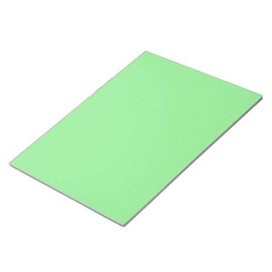 Fresh Light Green Notepad for Everyday Notes ノートパッド (アングル)