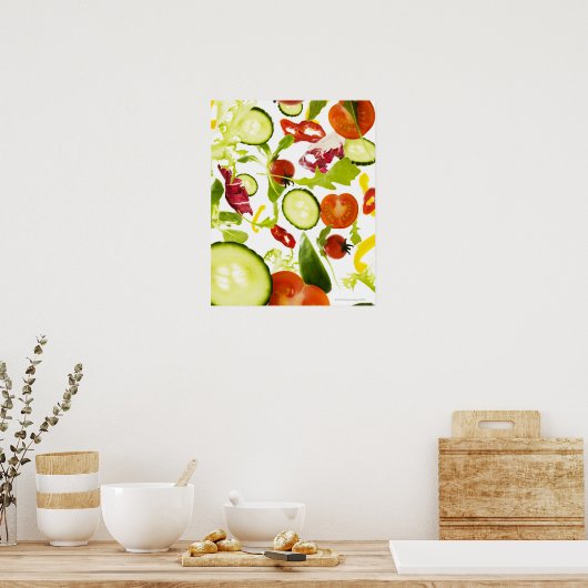 Fresh mixed salad vegetables falling to camera ポスター (キッチン)