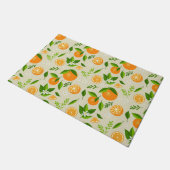 Fresh oranges with flowers and leaves ドアマット (アングル)