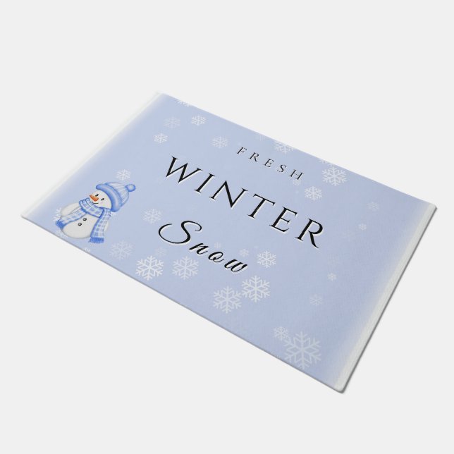 Fresh Winter Joy with Snow and Snowman ドアマット (アングル)