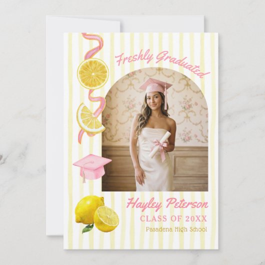 Freshly Graduated Class of 2026 Graduation 案内状 (正面)