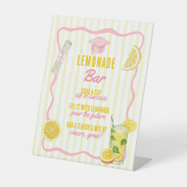 Freshly Graduated Grad Party Lemonade Bar 台座サイン
