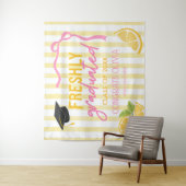 Freshly Graduated Lemonade Grad Party Backdrop タペストリー (インサイチュ)