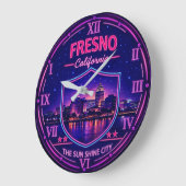Fresno California Downtown Skyline ラージ壁時計 (傾斜)