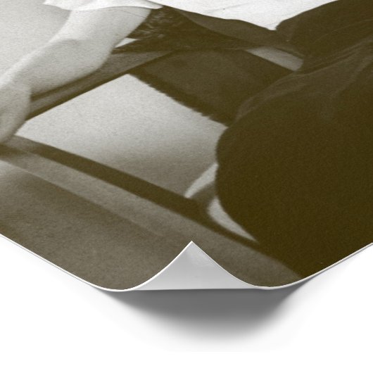 Frida Kahlo Seated w/ Frida Painting ポスター (角)