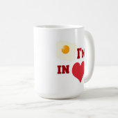 Fried Egg I Am In Love おもしろい Breakfastロゴ コーヒーマグカップ (正面右)
