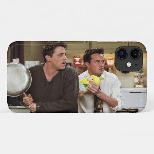 FRIENDS™ | ジョーイとチャンドラーが怖がる Case-Mate iPhoneケース (裏面(横))