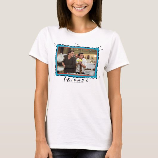 FRIENDS™ | ジョーイとチャンドラーが怖がる Tシャツ (正面)