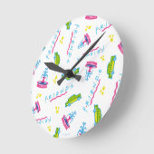 FRIENDS™タクシーと噴水パターン ラウンド壁時計 (傾斜)