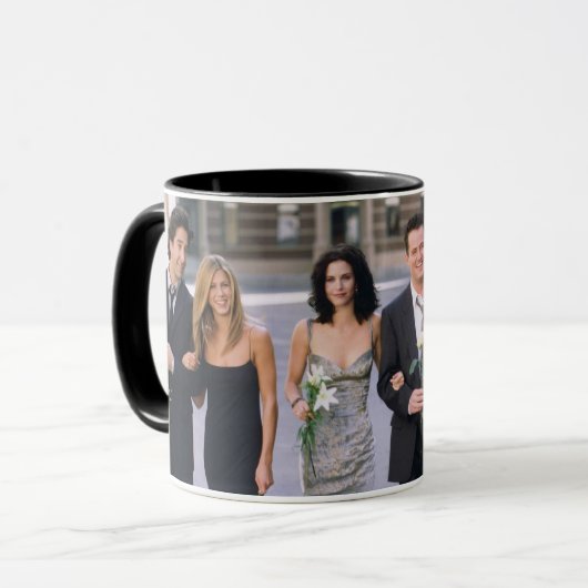 FRIENDS™ | フォーマルウェアのカップル マグカップ (正面左)