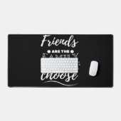 Friends are the Family you choose Classic デスクマット (キーボード&マウス)