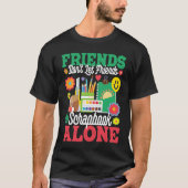 Friends Don't Let Friends Srapbook Alone  Scrapboo Tシャツ (正面)