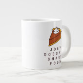 FRIENDS™ | Joey Doesn't Share Food ジャンボコーヒーマグカップ (正面右)