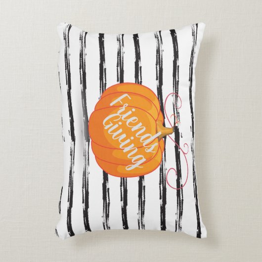 FriendsGivingの休日の秋のかえでの葉及びカボチャ アクセントクッション (正面(垂直))