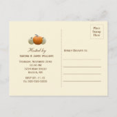 Friendsgivingの夕食のカボチャ収穫の休日 インビテーションポストカード (裏面)