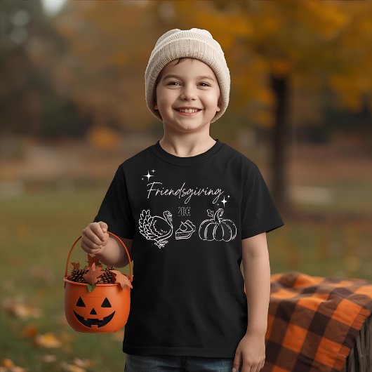 Friendsgiving year tシャツ