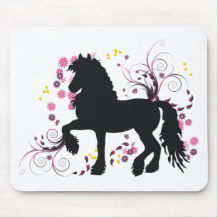 Friesianの馬 マウスパッド