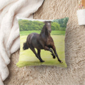 friesian-12.jpg クッション (ブランケット)