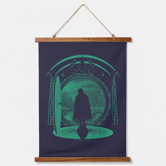FRODO™ LEAVING THE SHIRE™ シルエット 吊り下げ型タペストリー (正面)