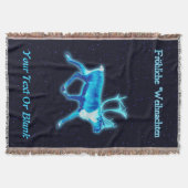 Froeliche Weihnachen - Blue Caribou (Reindeer) スローブランケット (正面)