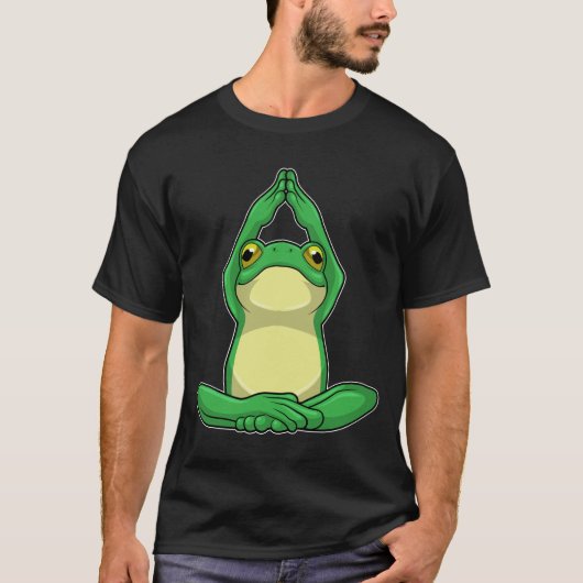 Frog at Yoga in Cross Leged Tシャツ (正面)