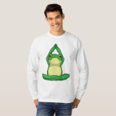 Frog at Yoga in Cross Leged Tシャツ (正面フル)