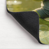 Frog In a Yoga Tree Pose マウスパッド (コーナー)