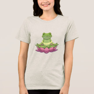 Frog Meditating On Flower Cute Funny Womens トライブレンドＴシャツ