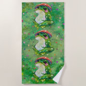 Frog named Clover ビーチタオル (正面)