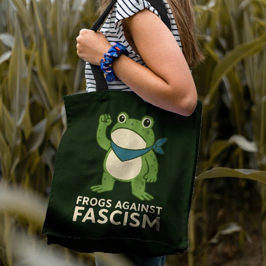 Frogs Against Fascism Portland Frog Protest トートバッグ