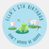 Frogs and Lily Pads Cute Birthday Kids CUSTOM ラウンドシール (正面)