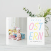Frohe Ostern Pastelモダン写真パーソナライズされた シーズンカード (スタンド正面)