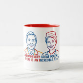"From Doctor to Nurse – A Gift" ツートーンマグカップ (中央)